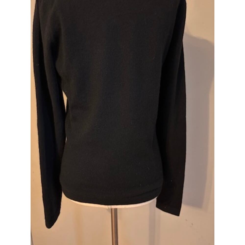 Barneys New York Cashmere Sweater Womens M Black 3D Rose Rosette 100% Cashmere - Picture 8 of 10